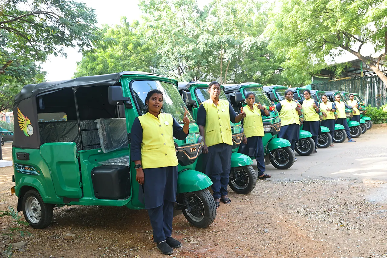Women chauffeur 1